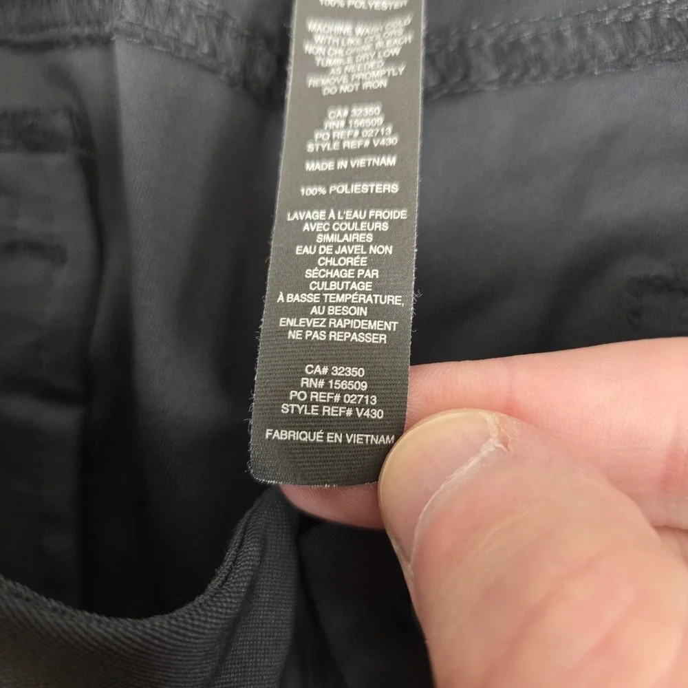 Vuori Meta Pants Mens 32X28 Gray Performance Zip Pockets Golf Travel V430